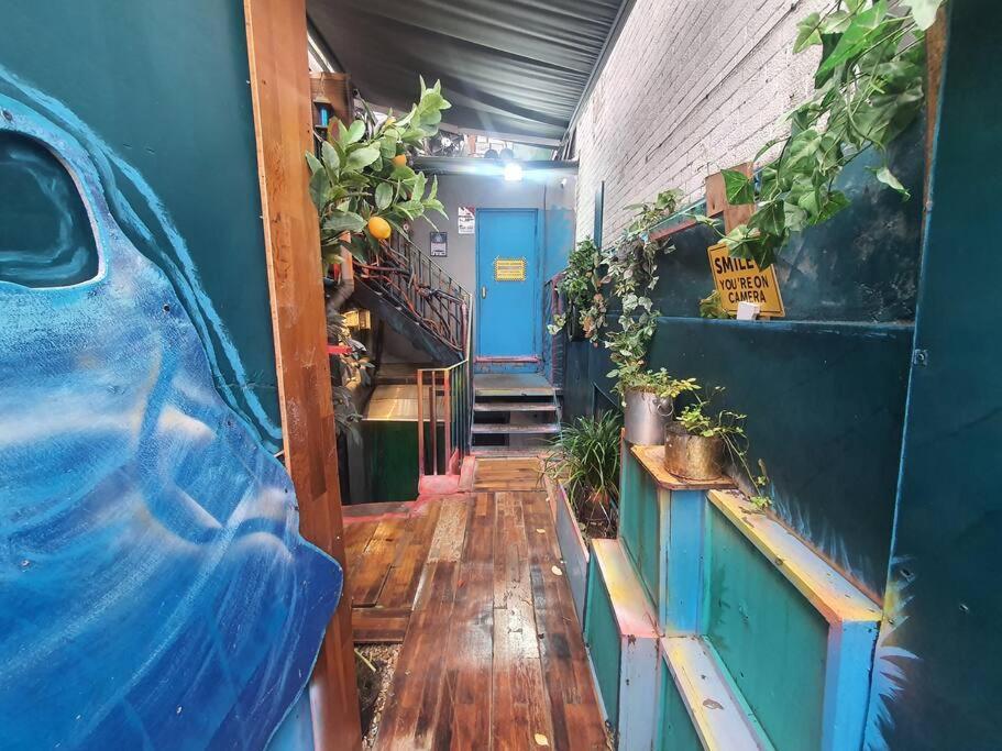 Cyber-Art Studio In Camden London Ngoại thất bức ảnh